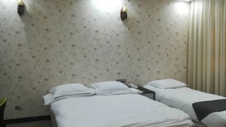 Mehrbod Firoozeh Hotel – Meybod - view 1
