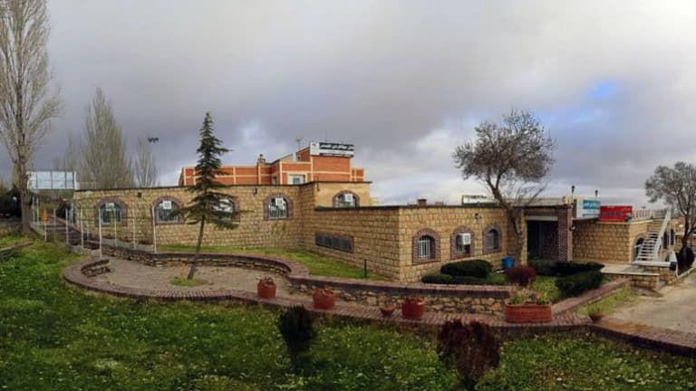 Alisadr Jahangardi (Tourism) Hotel – Kaboodarahang