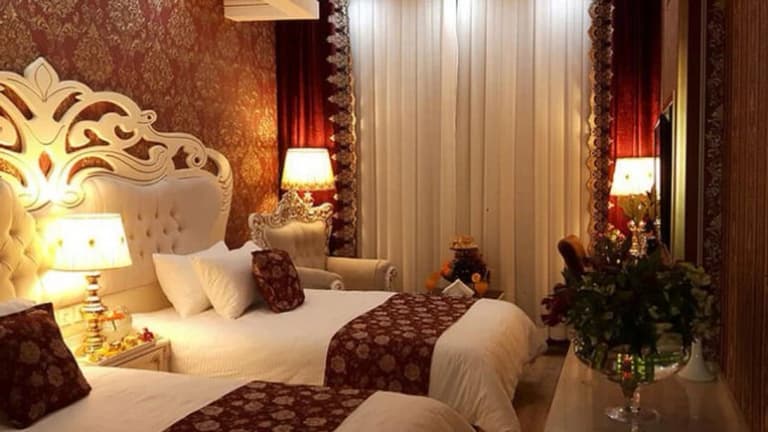 Baghdadi Hotel – Takestan