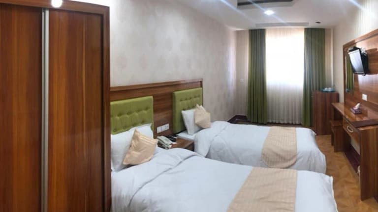 Ajam Hotel – Azadshahr